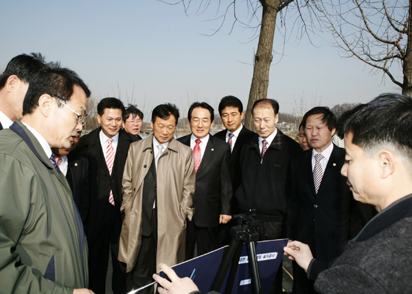 제153회 임시회-재정건설위원회(성내천 정비사업관련 현장방문) - 1