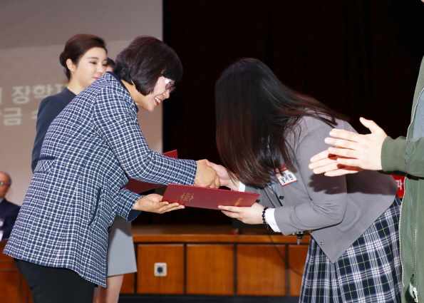 송파,롯데 장학재단 제3기 장학증서 수여식 - 2