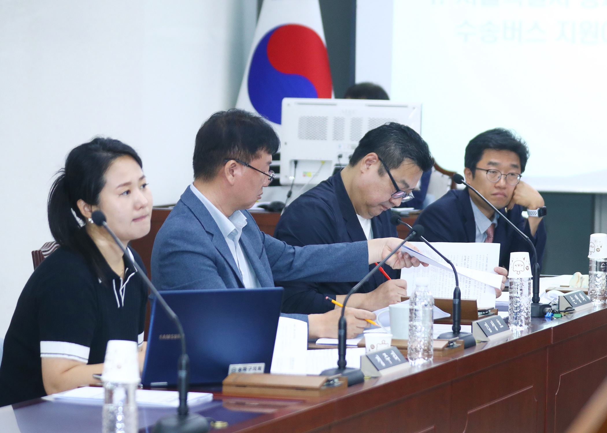 제304회 임시회 행정교육위원회 - 3