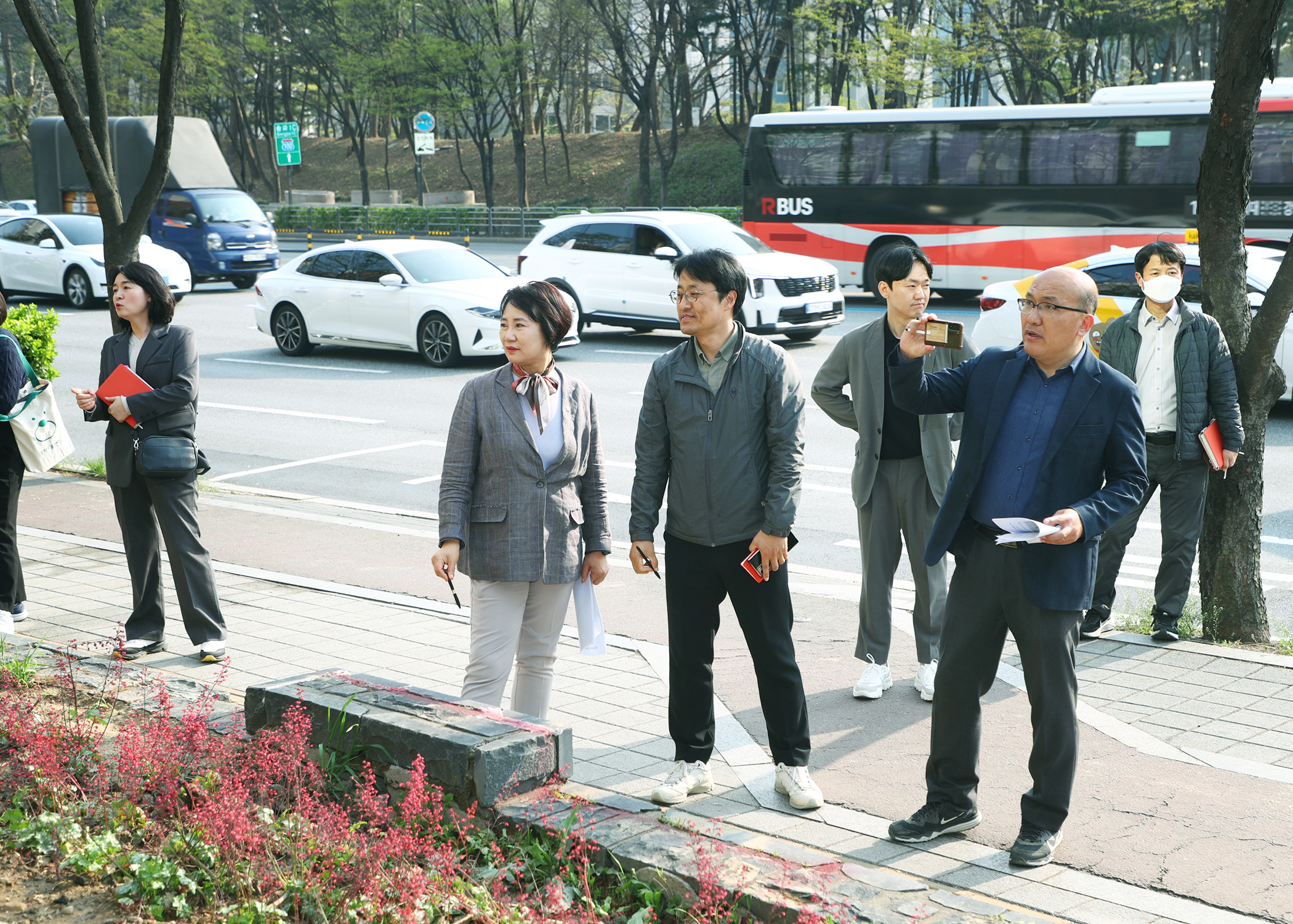 보행녹지를 연계한 가로변(완충녹지) 쉼터 조성사업 현장방문 - 9