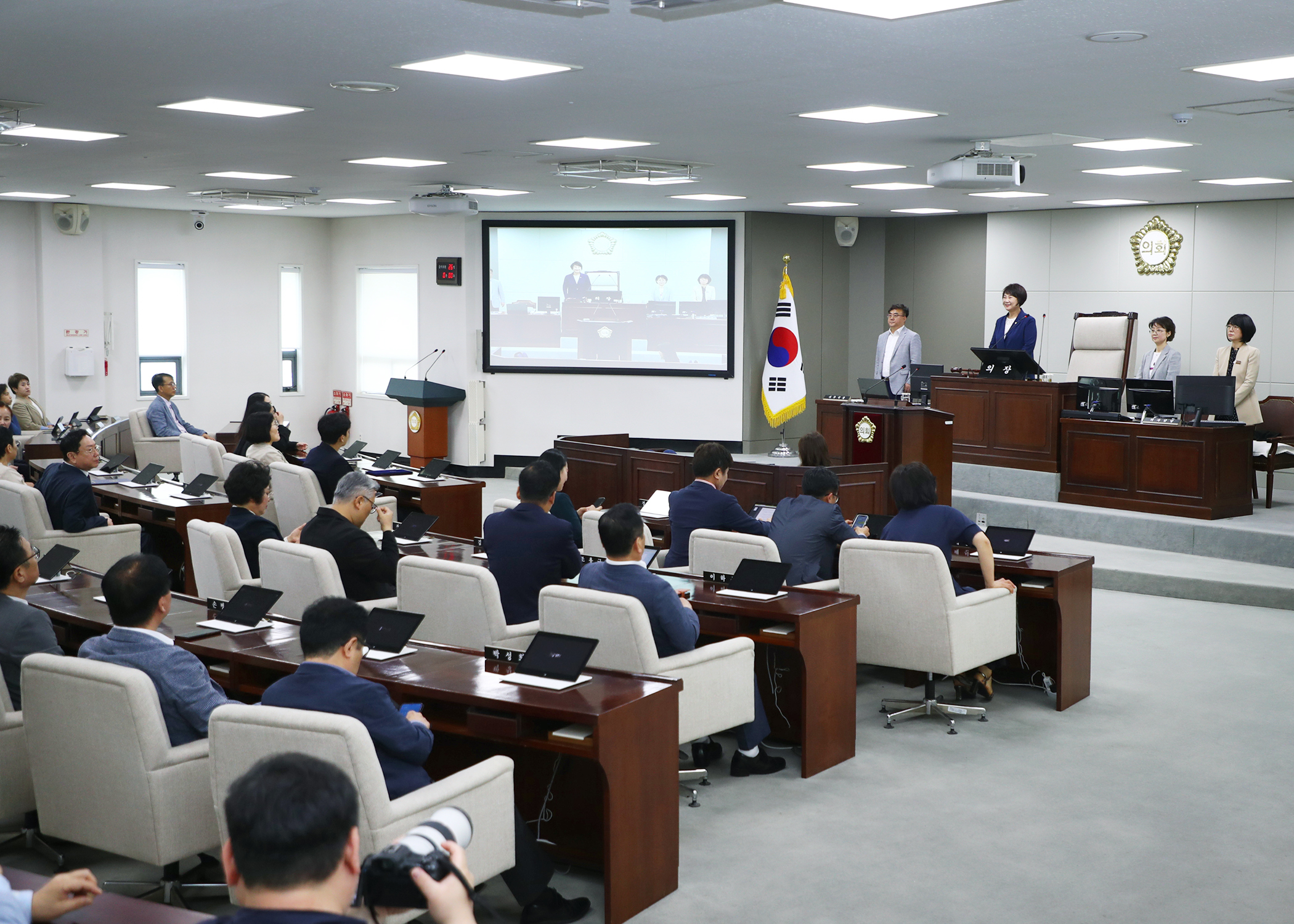 제322회 임시회 폐회 - 1
