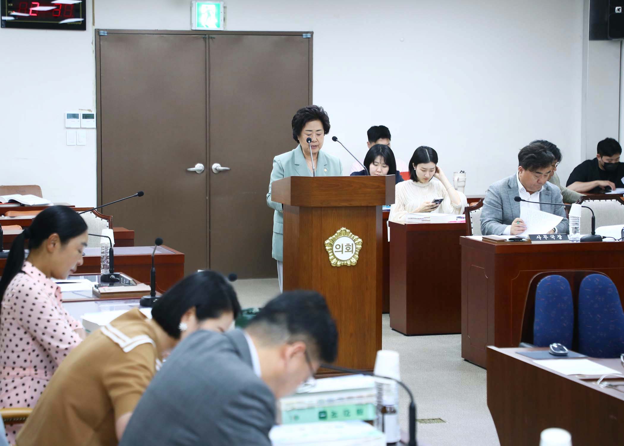 제323회 정례회 운영위원회 - 10