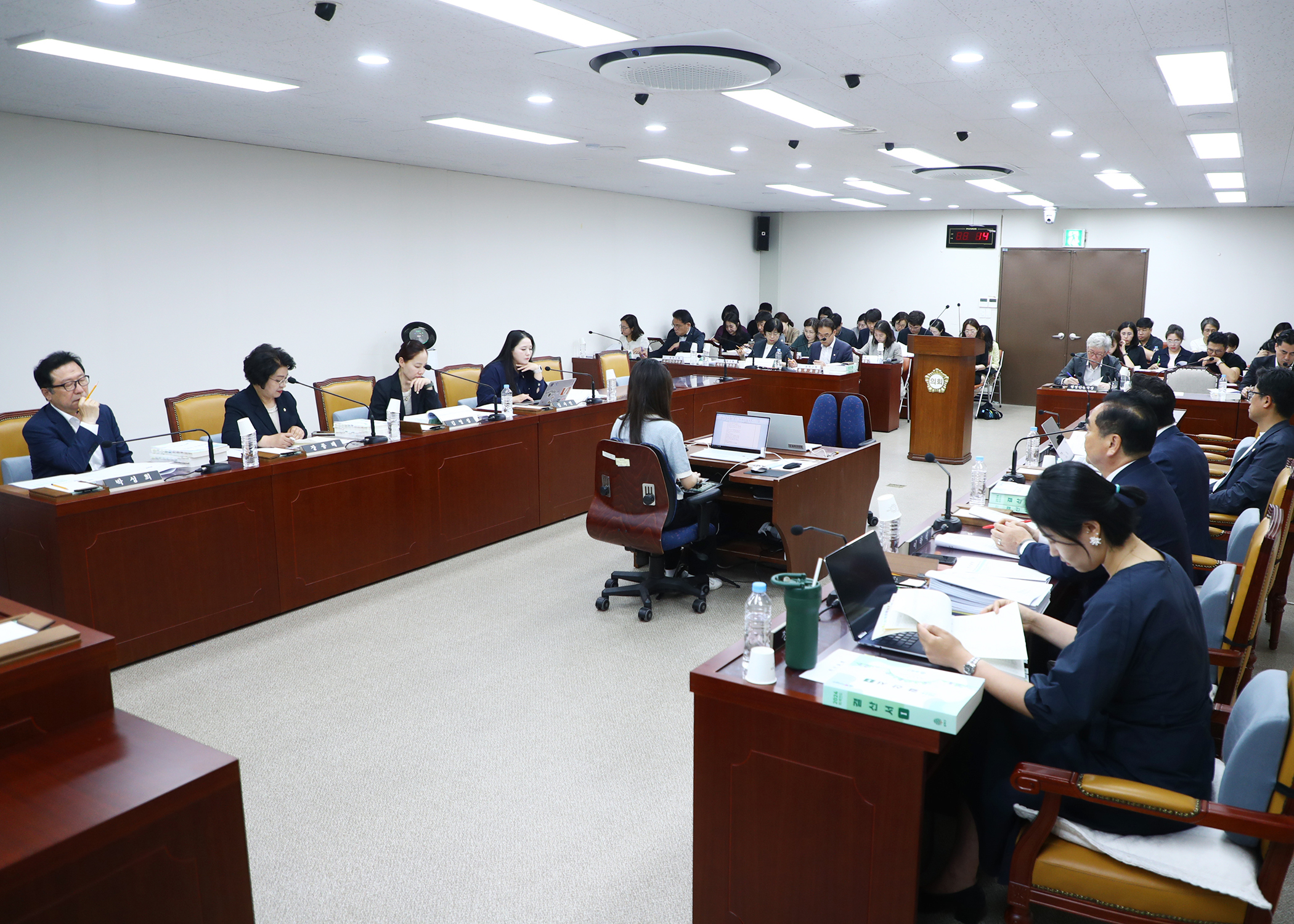 제323회 정례회 행정교육위원회 - 2