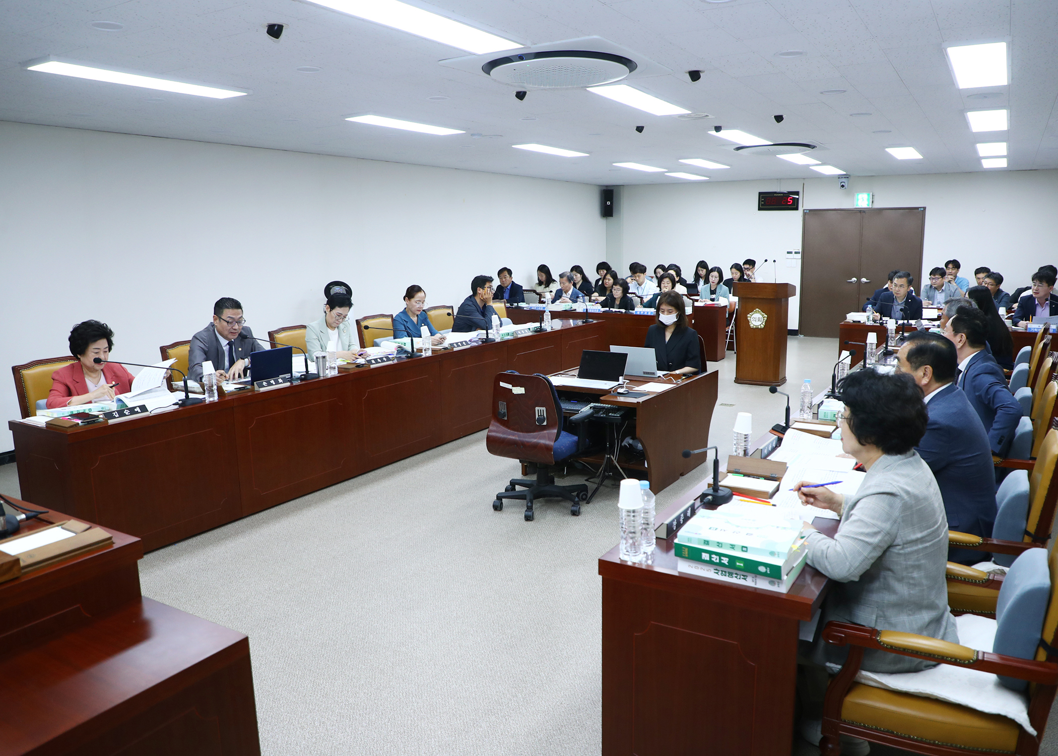 제323회 정례회 예산결산위원회 - 4