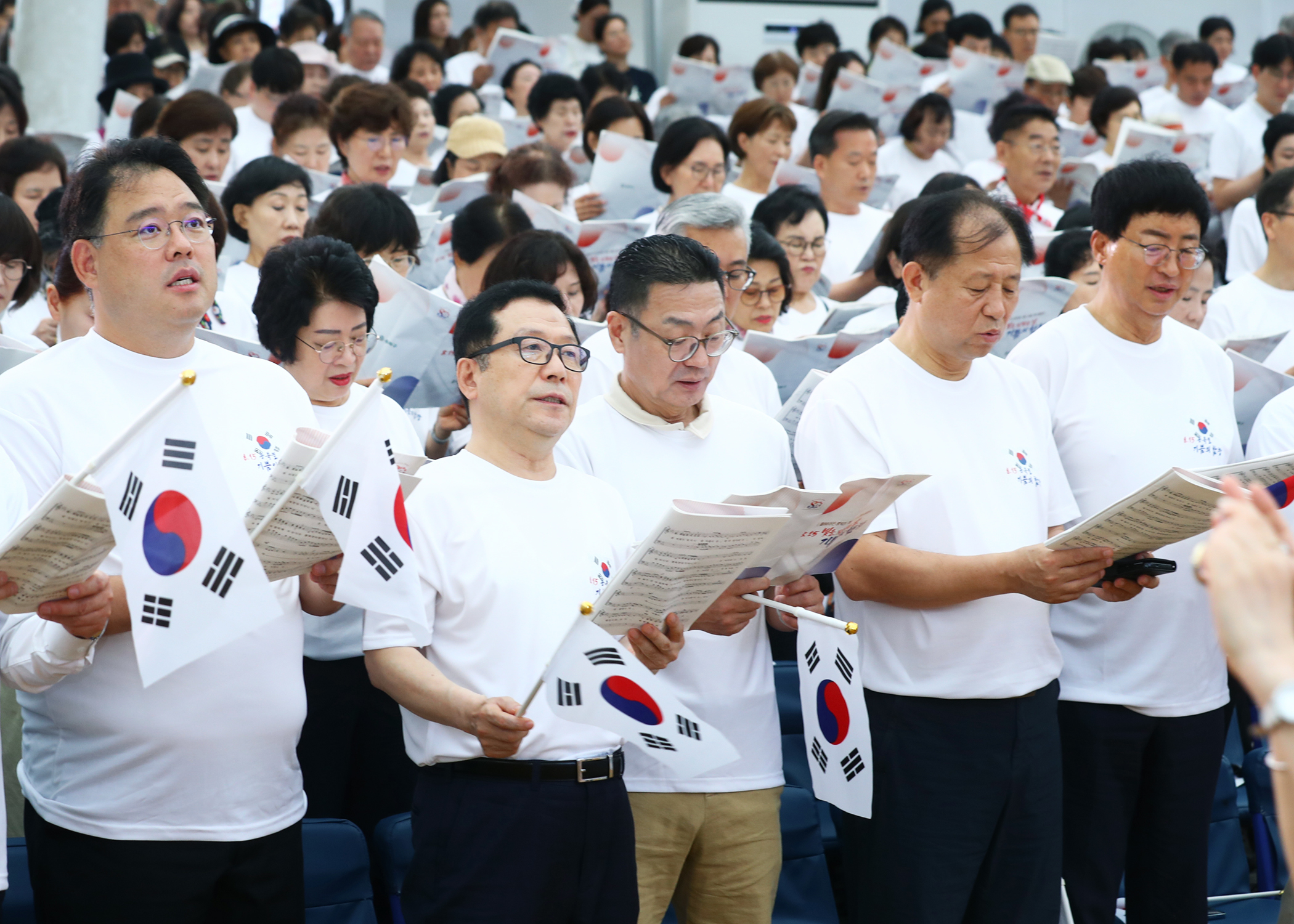 8.15 빛을 되찾은 날 기쁨의 합창 - 10