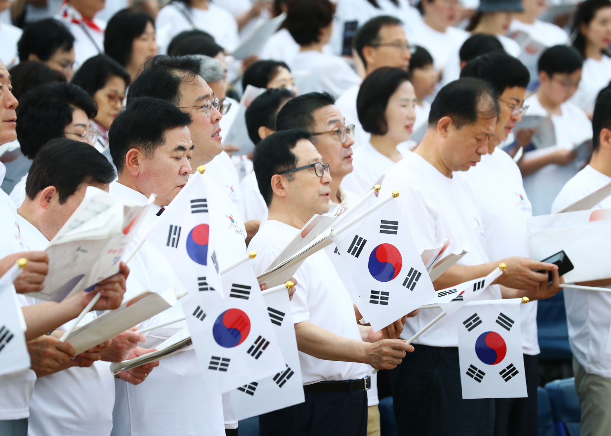 8.15 빛을 되찾은 날 기쁨의 합창 - 18