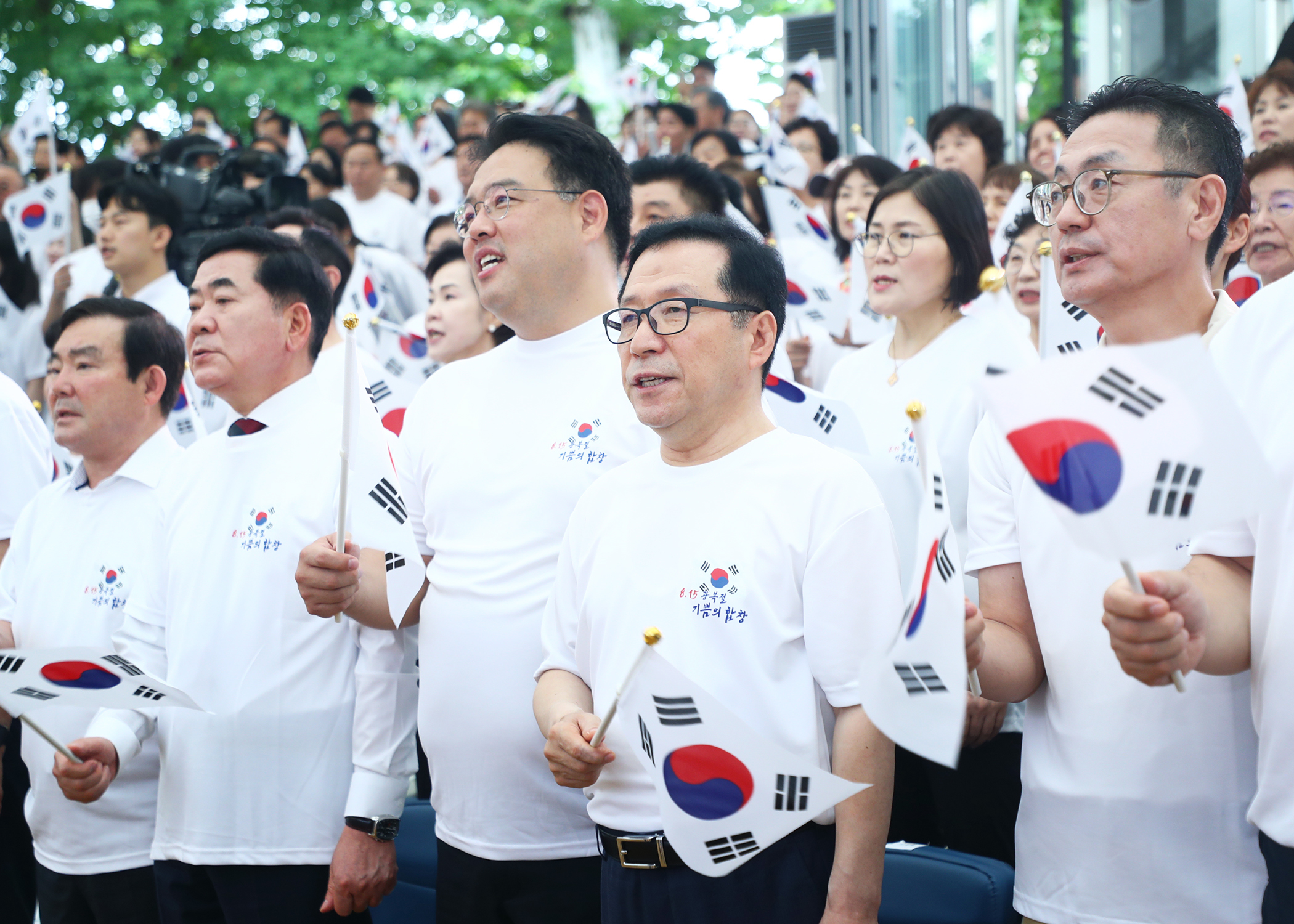 8.15 빛을 되찾은 날 기쁨의 합창 - 32