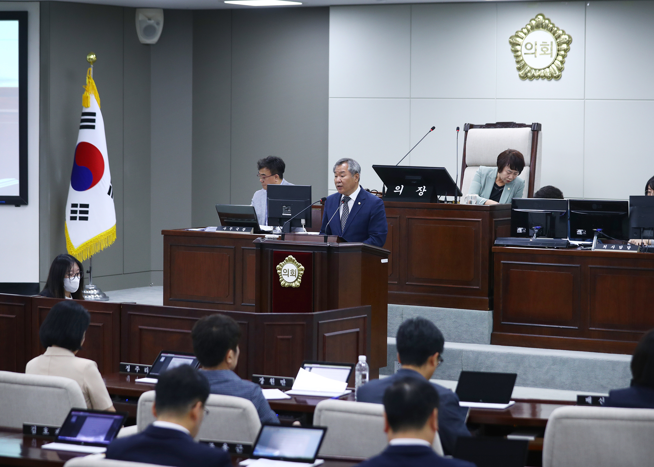 제325회 임시회 폐회 - 6