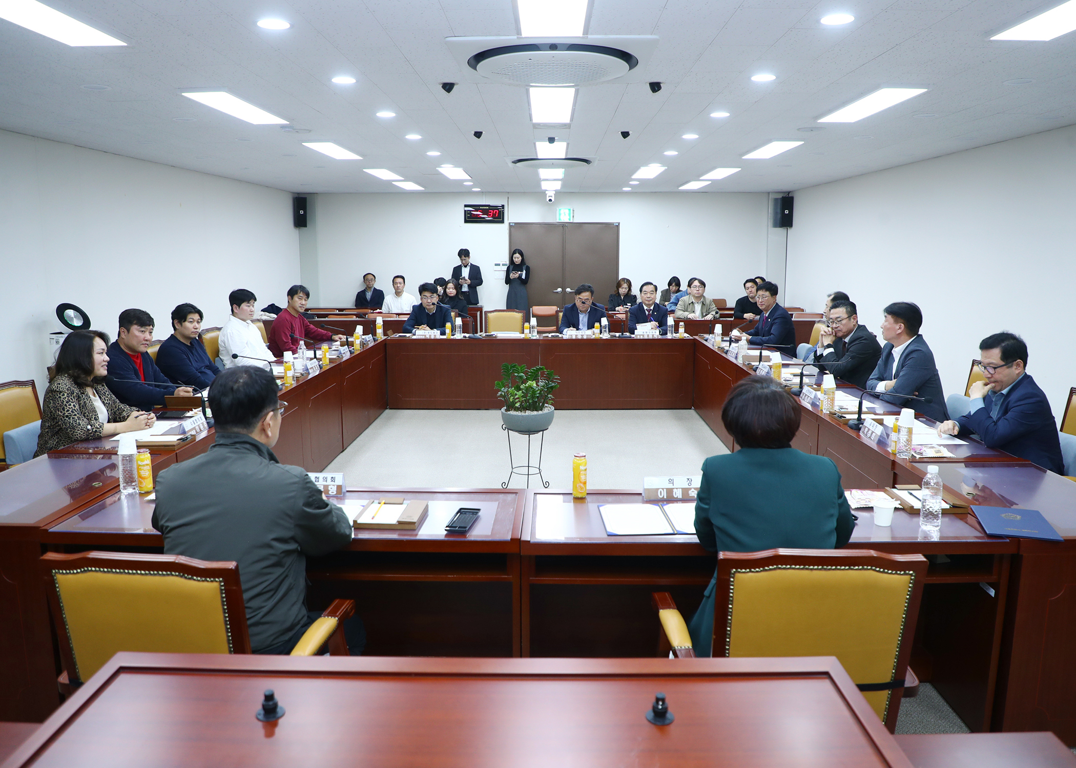 서울특별시 송파구의회 서울시 농수산식품기업 수출협의회 상호협력을 위한 업무협약식 - 17