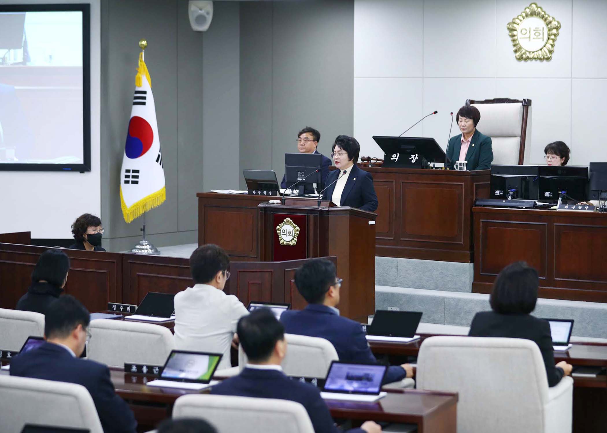 제326회 임시회 폐회 - 8