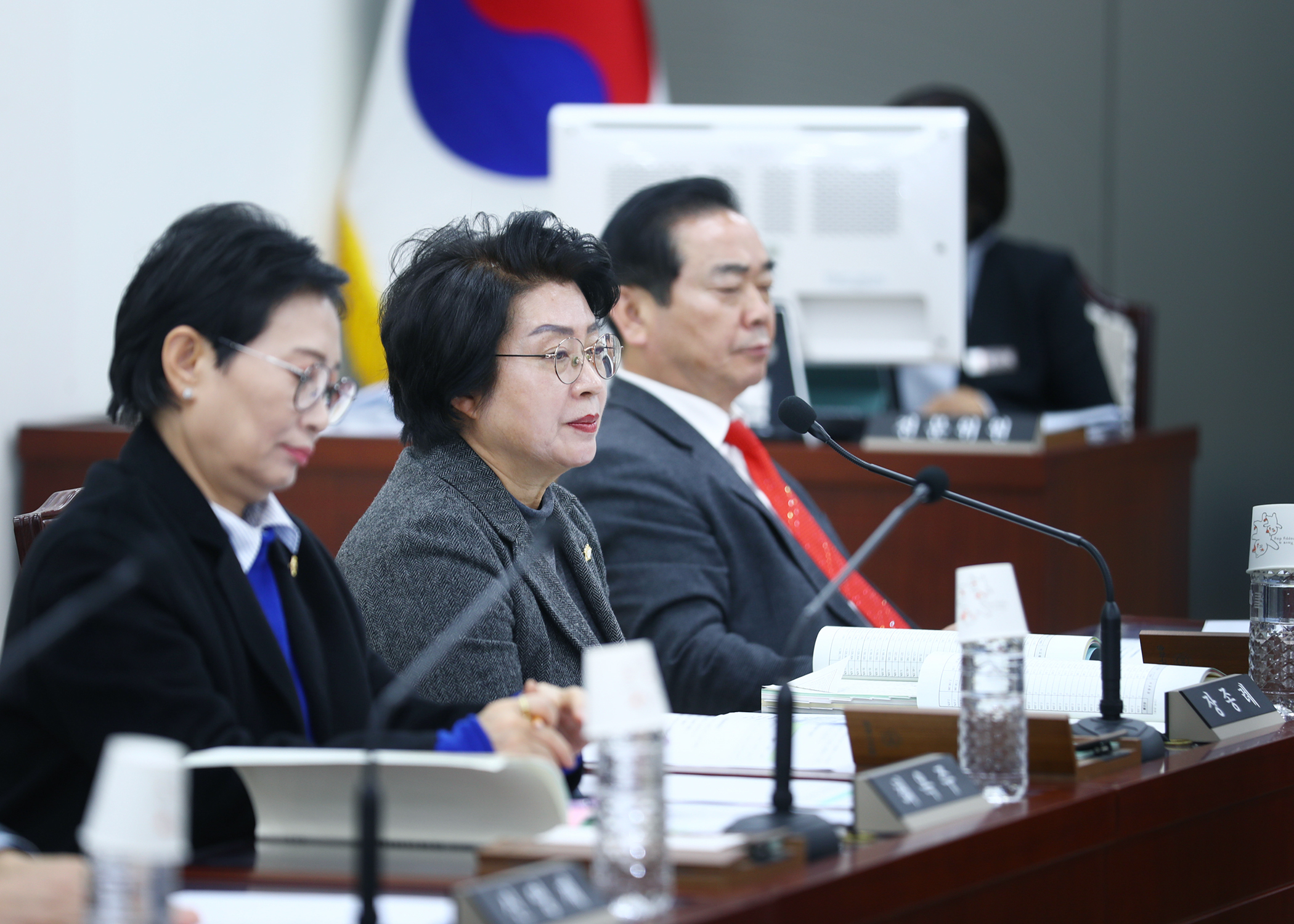 제327회 정례회 예산결산특별위원회&lpar;추경&rpar; - 7
