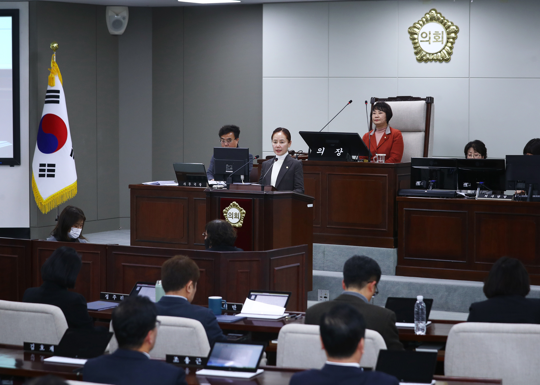 제327회 정례회 폐회 - 11