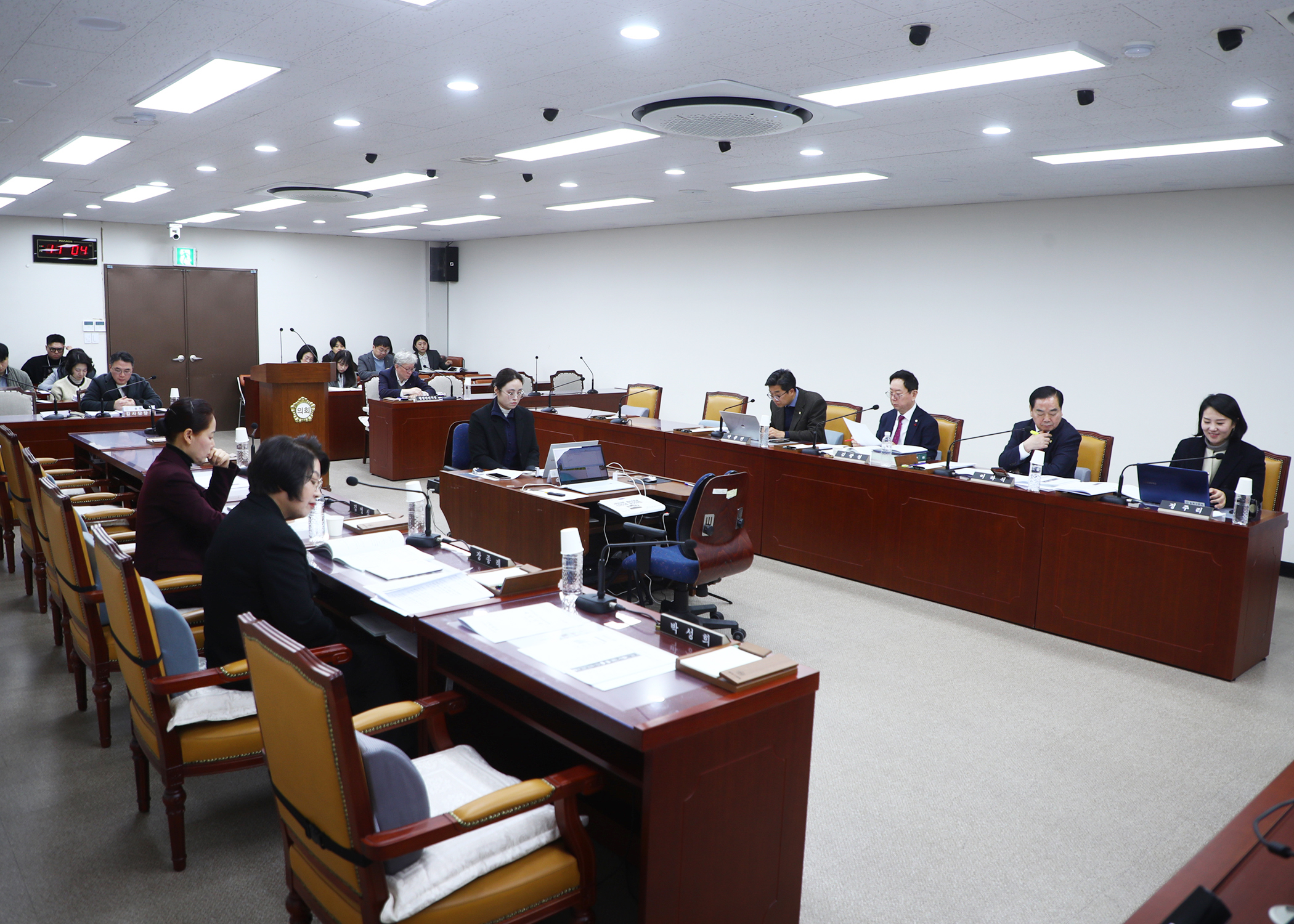 제328회 임시회 행정교육위원회 - 6