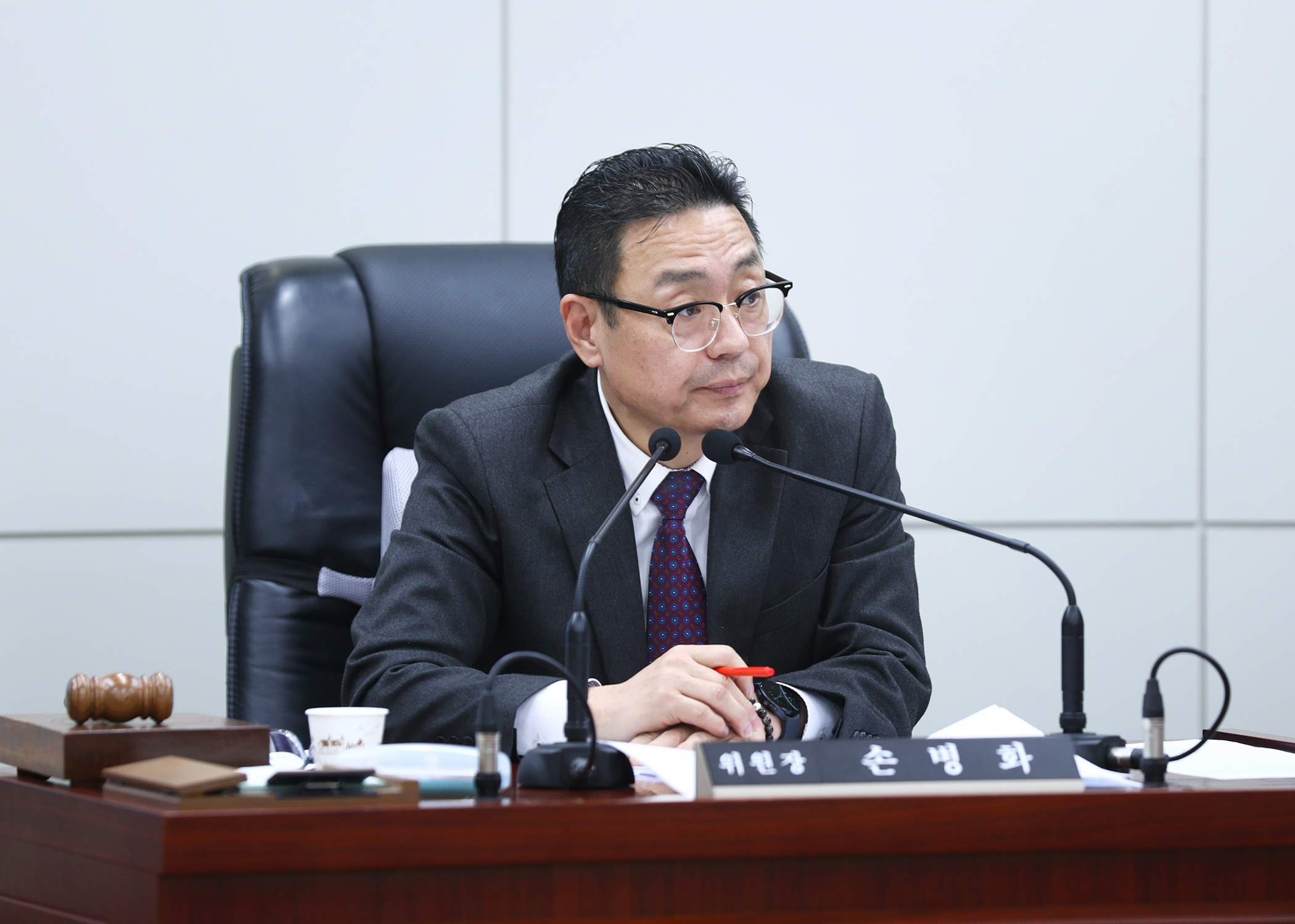 제329회 임시회 행정교육위원회 - 6