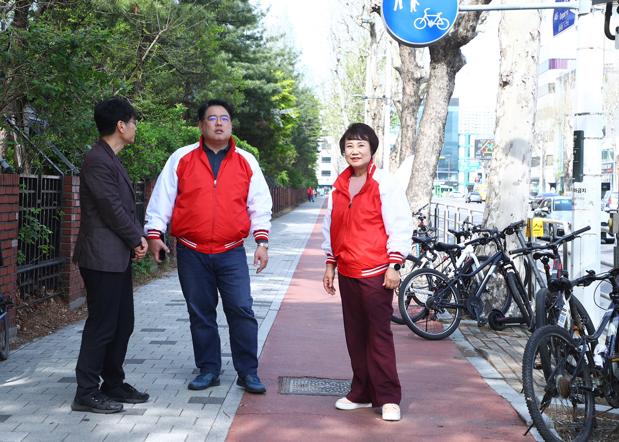 아주중학교 인근 불법주차지역 민원 현장방문 - 1