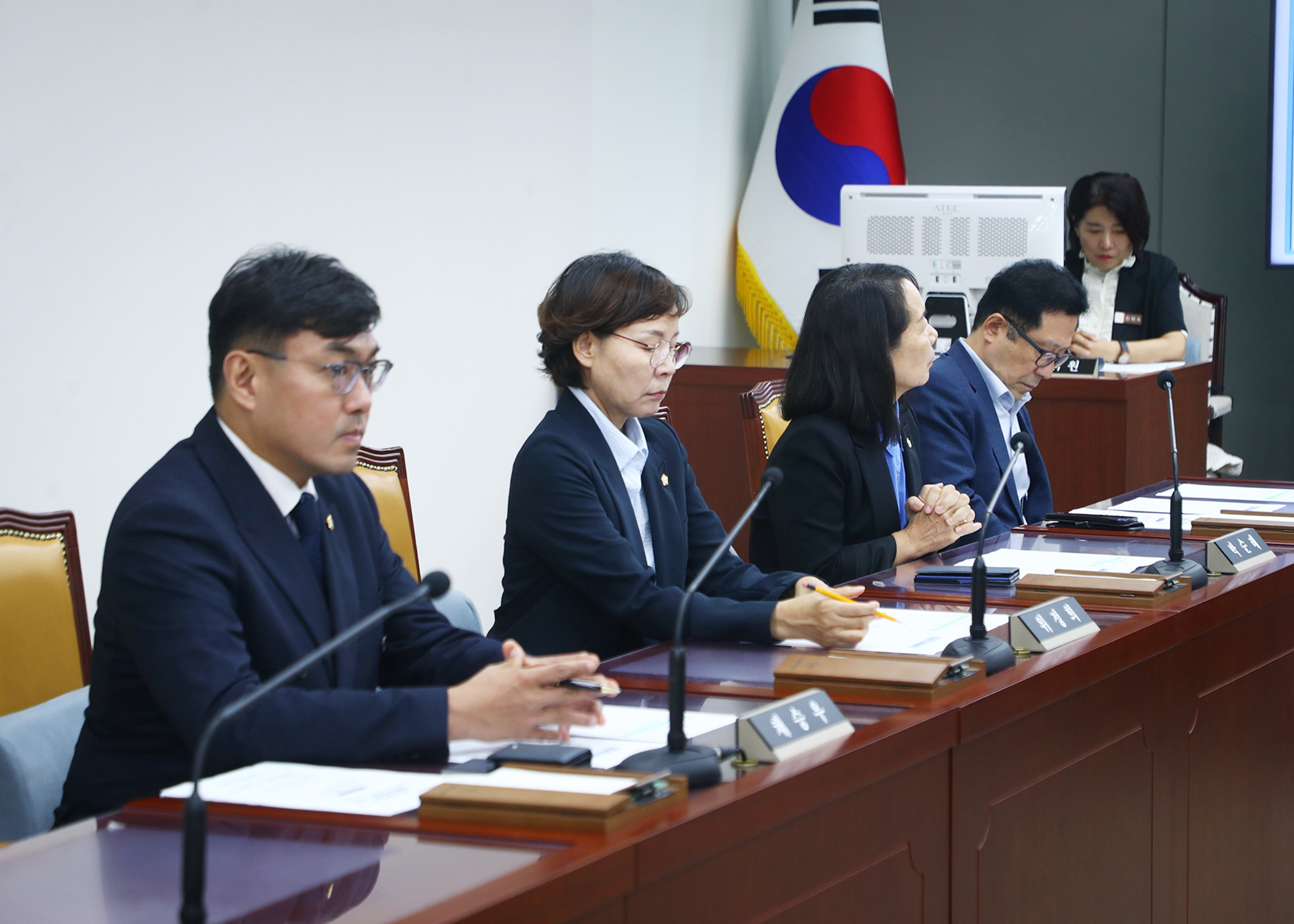 제333회 임시회 운영위원회 - 4