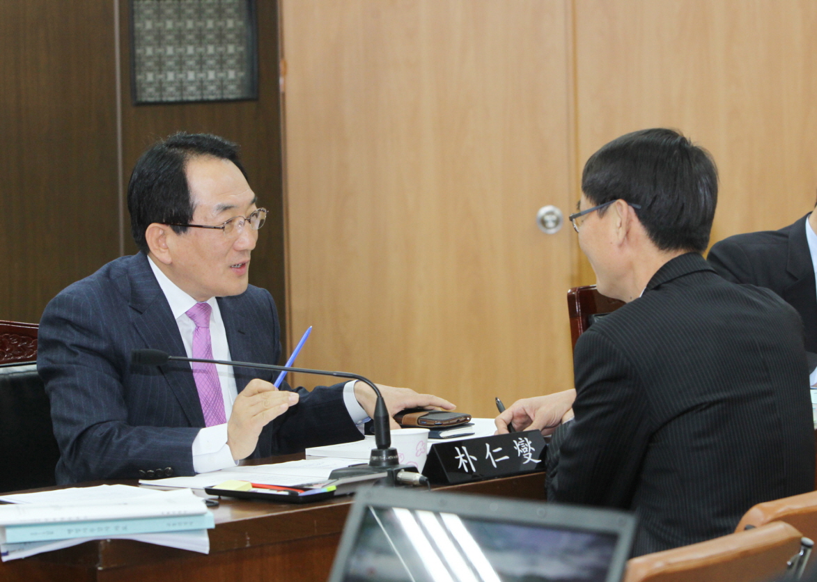 2012 행정사무감사  - 1