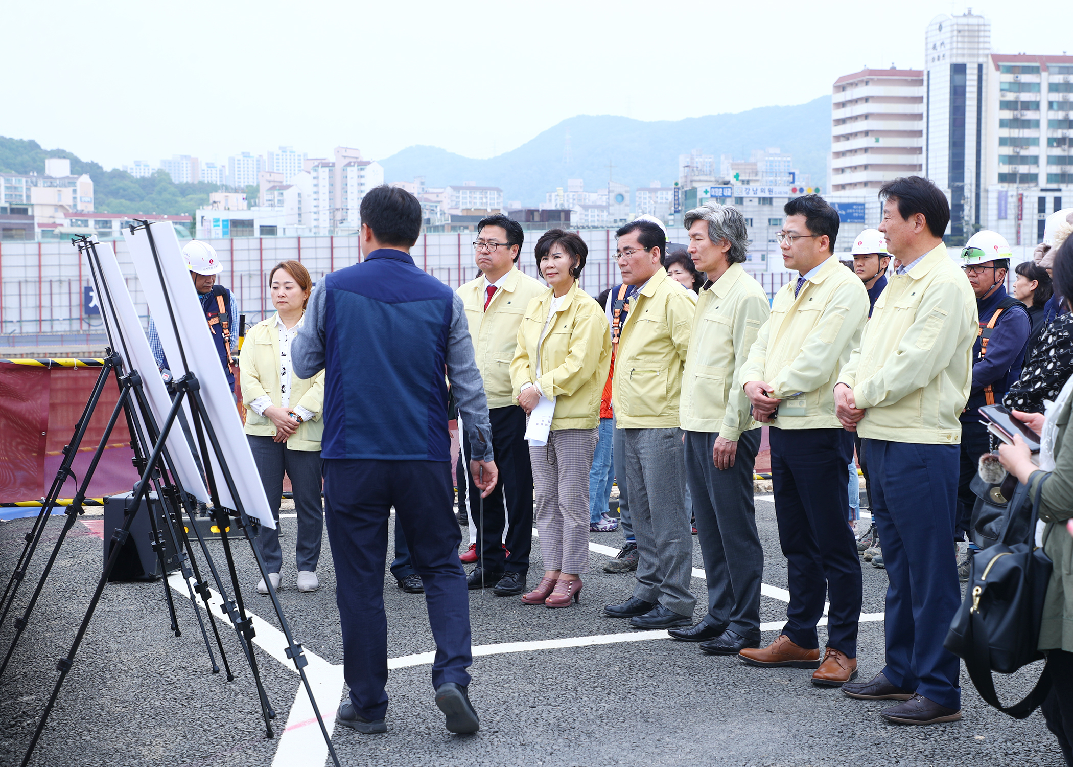 도시건설위원회 거여2-1,2-2구역 현장방문 - 23