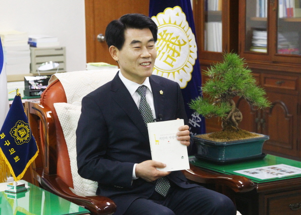 향나도(향기나는 나의 도서): 추천도서 인터뷰 - 2