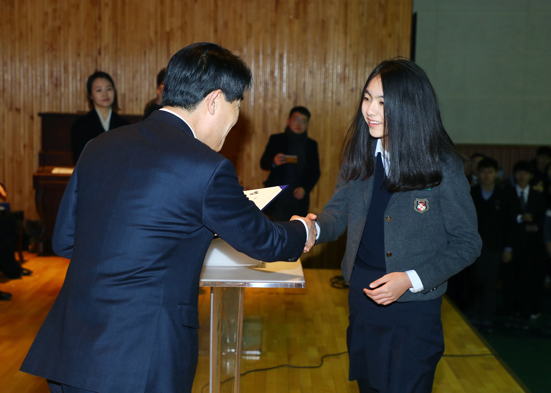 신천중학교 졸업 - 2