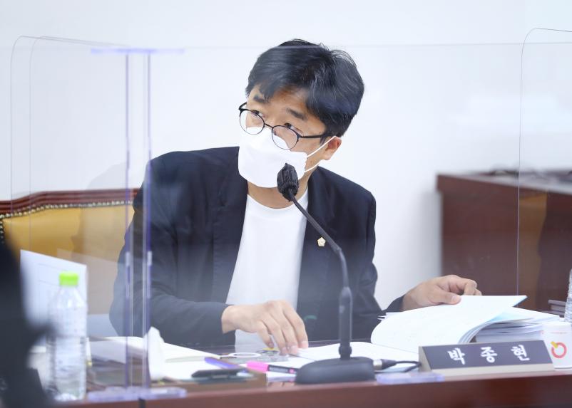제296회 임시회 행정교육위원회