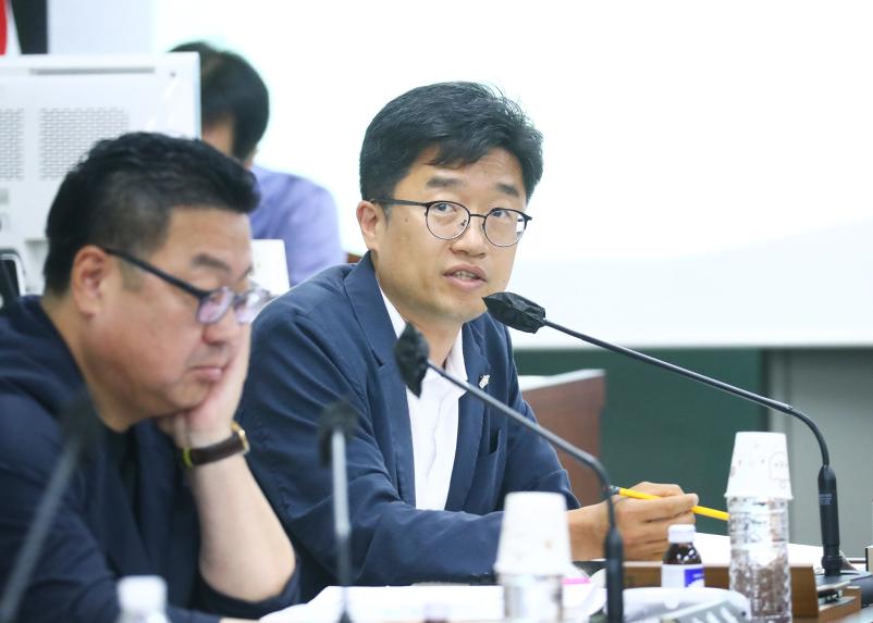 제303회 정례회 행정교육위원회