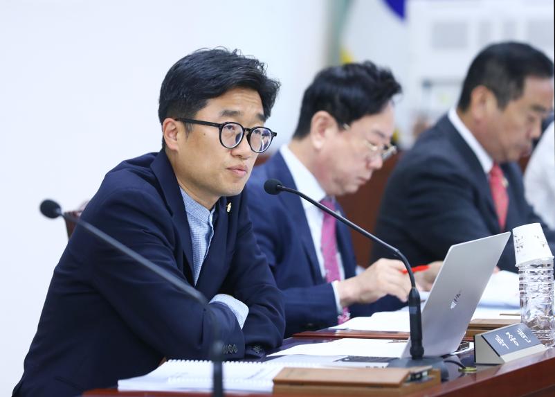 제317회 임시회 행정교육위원회