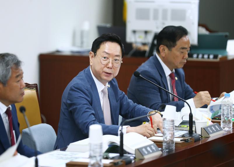 제323회 정례회 예산결산위원회
