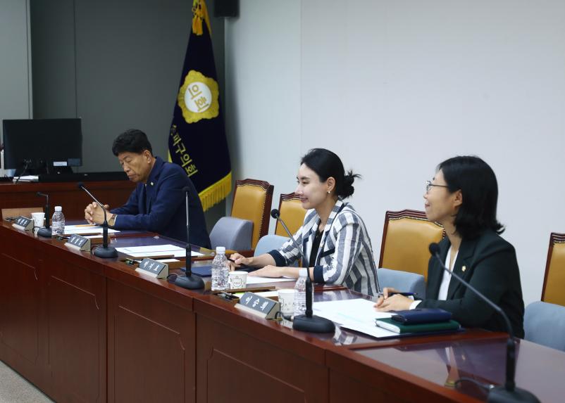 제333회 임시회 행정교육위원회