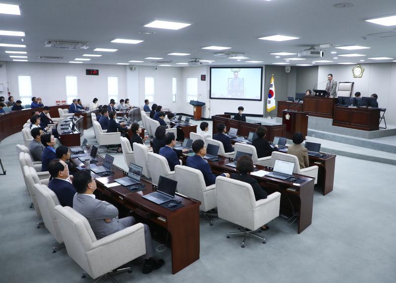 제334회 임시회 폐회