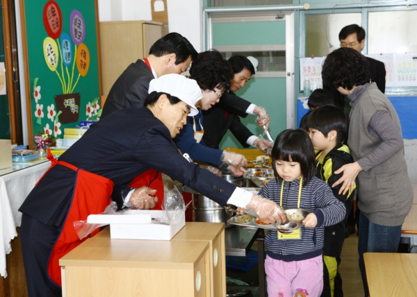 삼전초등학교 무상급식 