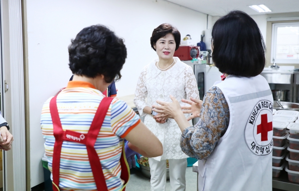 대한적십자사봉사회 송파지부 초복맞이 삼계탕 나눔행사